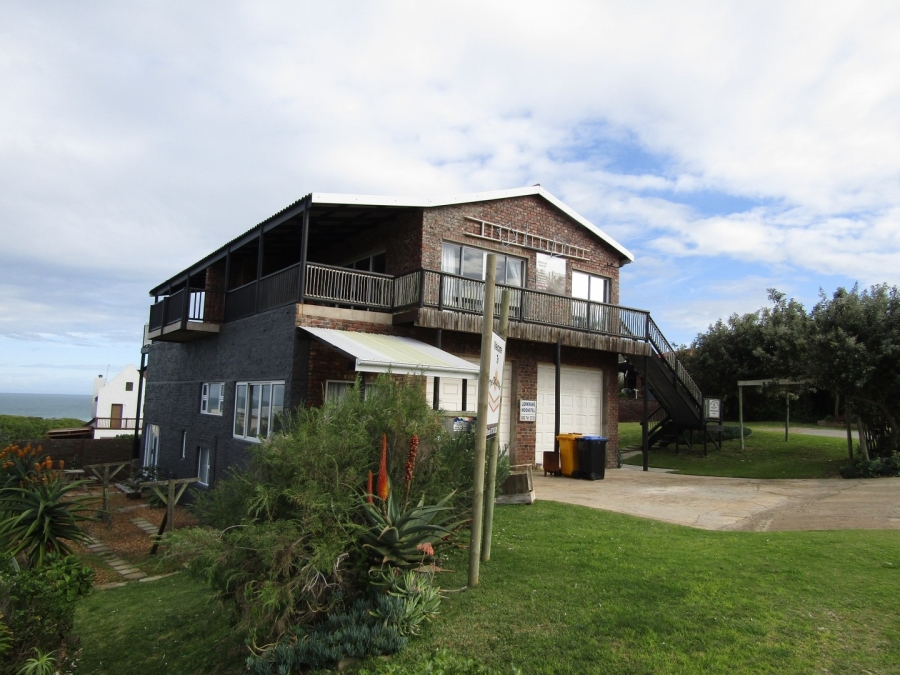 6 Bedroom Property for Sale in Oyster Bay Eastern Cape
